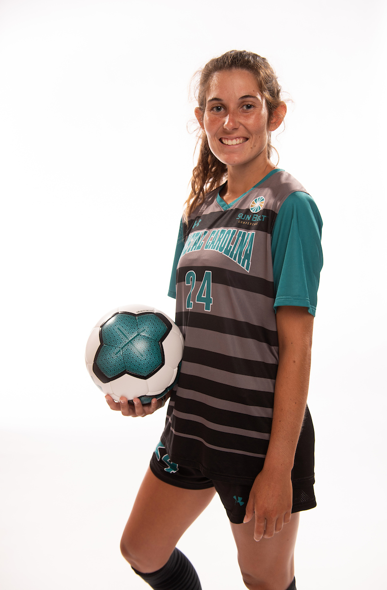 GoCCUsports's tweet photo. @CCUChanticleers @CoastalBaseball @CoastalWBB @CoastalBeachVB @CoastalFootball @CoastalMGolf @CoastalMSoccer @CoastalWGolf @CoastalWLax Congrats to our eight graduates from @CoastalWSoccer!

🎓 Kylie Bostick
🎓 Kiera Heslam
🎓 Hannah Miller
🎓 Heston Neal https://t.co/srLyAo5ClR