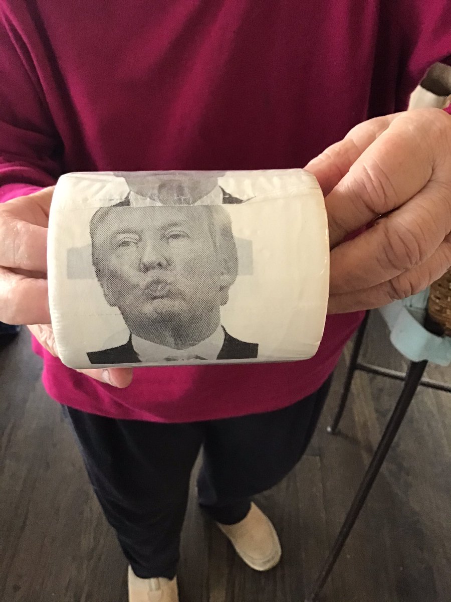 GrannyT_31's tweet photo. @realDonaldTrump the only thing you’re good for is wiping people’s asses! 🧻🚽💩💩 #TakeADumpOnTrump #DonaldDump #PuckerUp #ToiletPaperApocalypse https://t.co/QoUv2qo3UV
