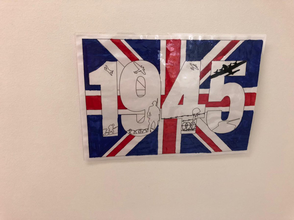 AH_playservice's tweet photo. Another VE Day display on 4B we love seeing the wards celebrating the 75th anniversary! #VEDay75 #PlayInHospital #Team4B @AlderHey https://t.co/GprlY4Uak8