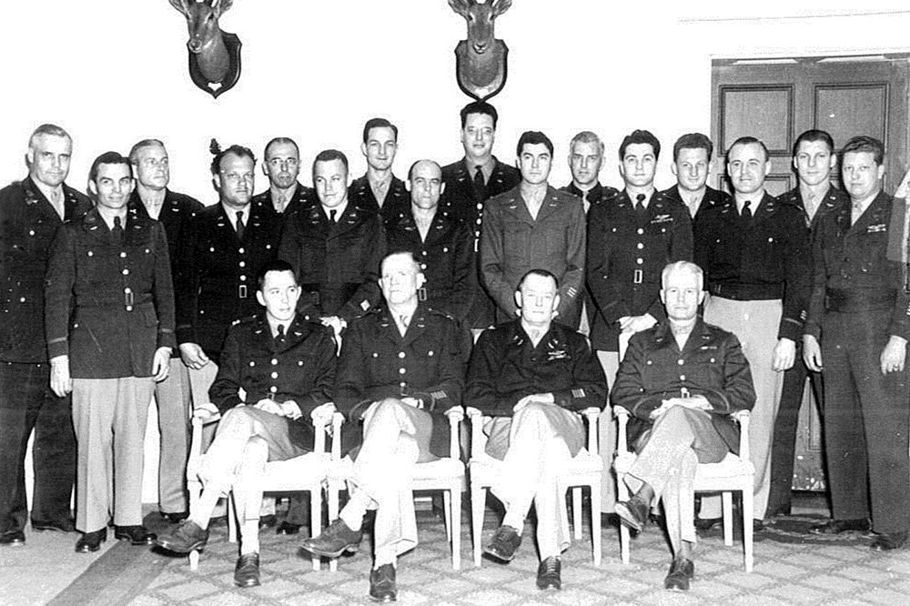 PhyllisCourt's tweet photo. On #VEday75 we reflect on Phyllis Court’s role during #WW2. The Club housed a variety of #servicemen and women undertaking important work such as #PhotographicReconnaissance which aided the #wareffort, including the famous #DambustersRaid in May 1943: https://t.co/1aQ0qC4McC https://t.co/SnSRnInKNl
