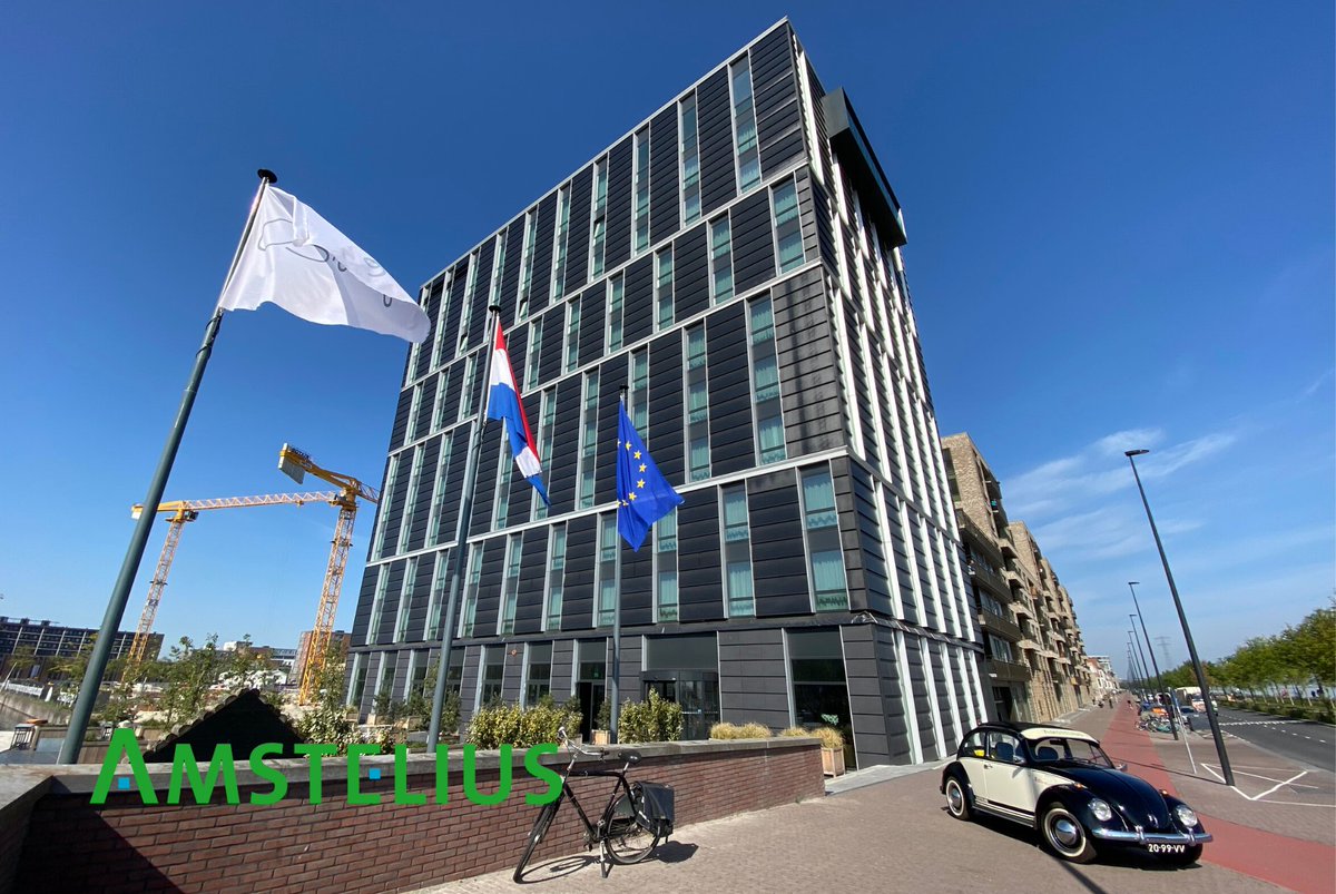 AMSTELIUS's tweet photo. Wat een prachtige dag! Zojuist konden wij onze 100% #elektrische #Volkswagen #Kever weer ophalen na onderhoud. Gelijk even gespiekt bij #HotelBreezeAmsterdam. Laat die zon maar schijnen op de #pvpanelen in de gevel!

#ewfconcept #biomimicry #ecotechnology #poweredbynature https://t.co/zvSCV89MO5