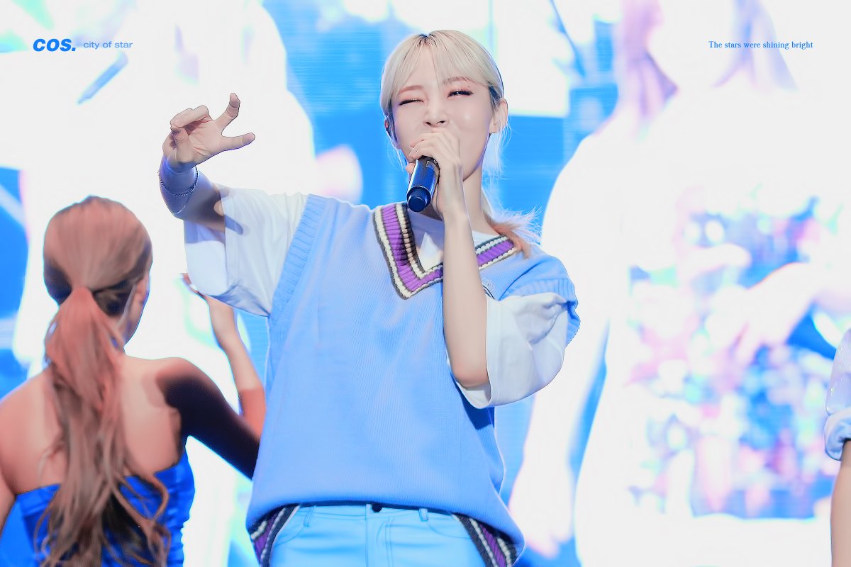 COS_92's tweet photo. 만일 축하햄🐹💙

#문별이_만번째_수놓은_밤
#10000th_Moonbyulday https://t.co/p2xOWvDW8L