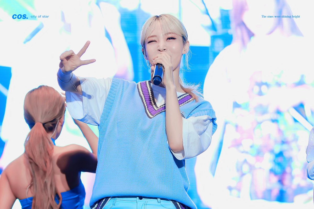COS_92's tweet photo. 만일 축하햄🐹💙

#문별이_만번째_수놓은_밤
#10000th_Moonbyulday https://t.co/p2xOWvDW8L