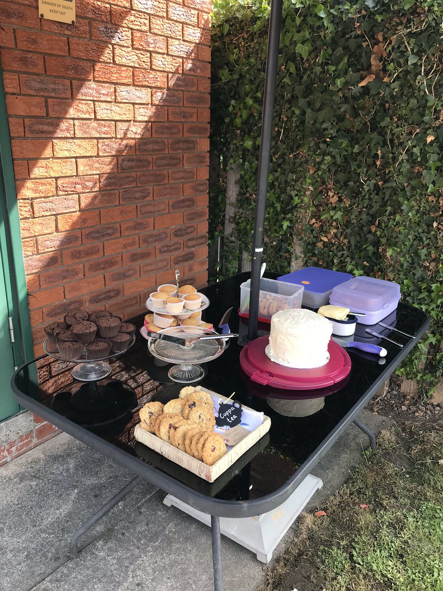 NoelScaling's tweet photo. @BBCYork Best crockery being given an airing, cakes and scones ready to be shared with the neighbours in Troutbeck Close😍😋#BBCcake https://t.co/qvG0UE4cLK