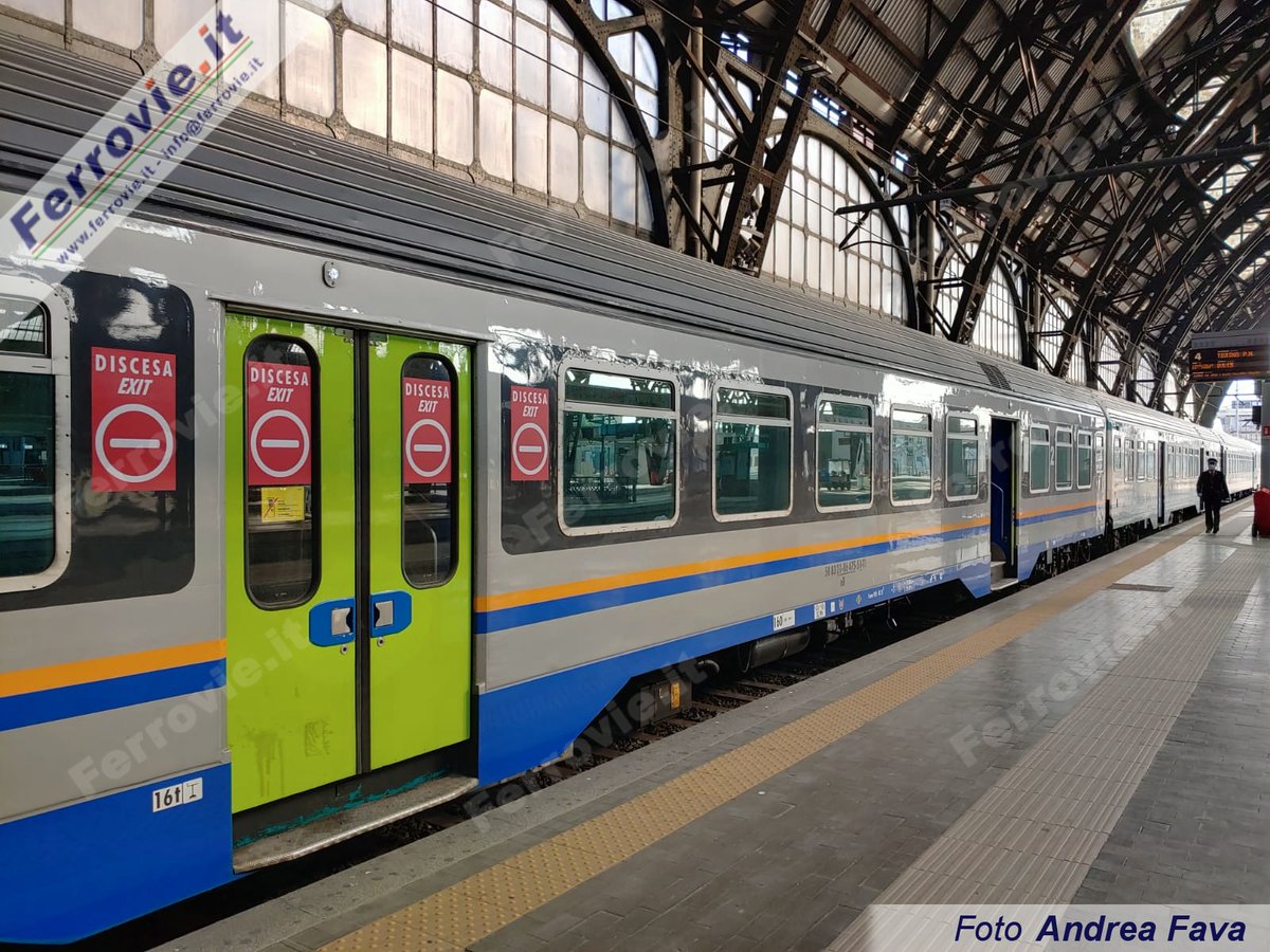 Porte a ''senso unico'' da #Trenitalia #COVID19 
ferrovie.it/portale/artico…