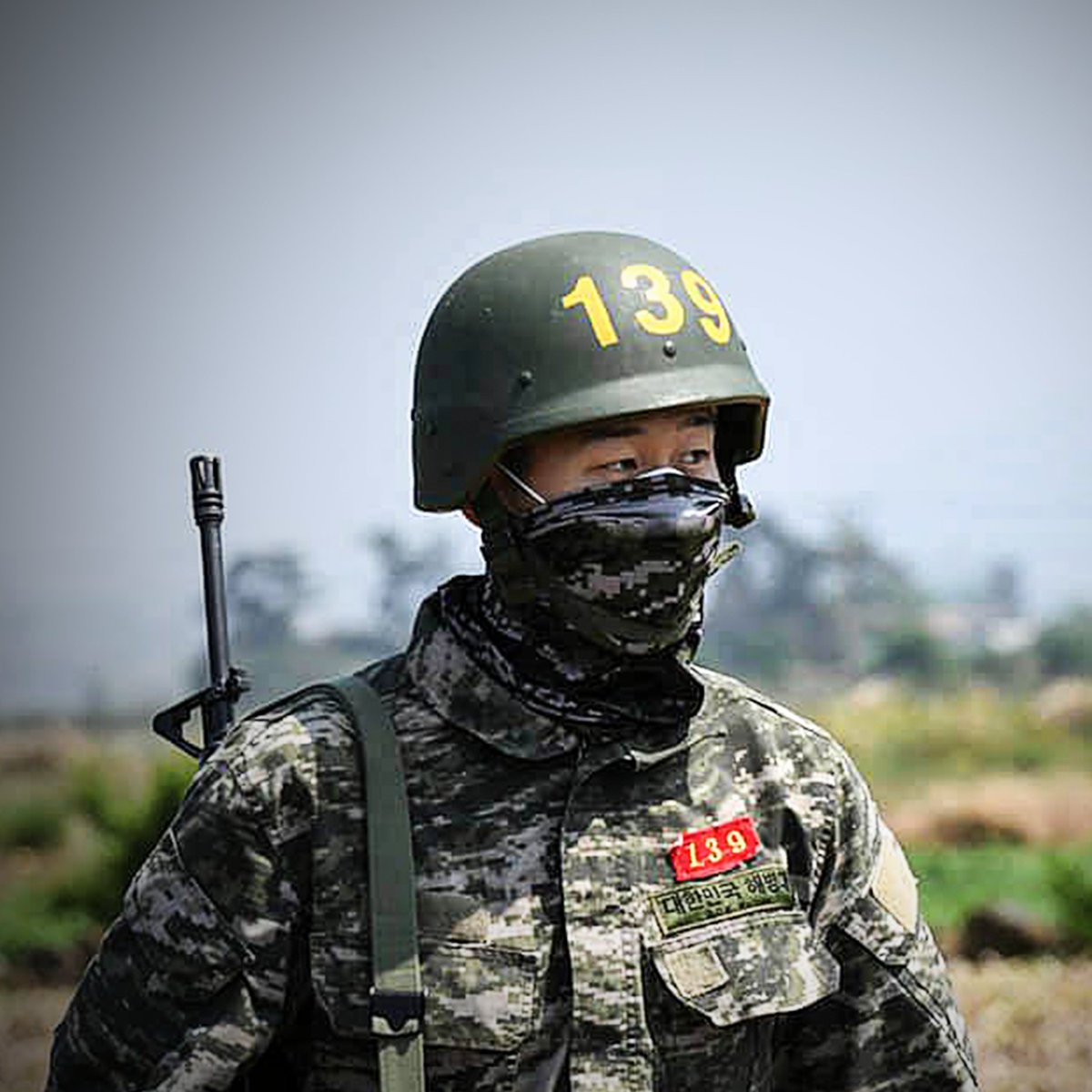 brfootball's tweet image. Heung-Min Son has completed his three-week military training in South Korea.

He hit 10/10 during a shooting course and finished in the top five out of 157 trainees, reports @TheKoreaHerald