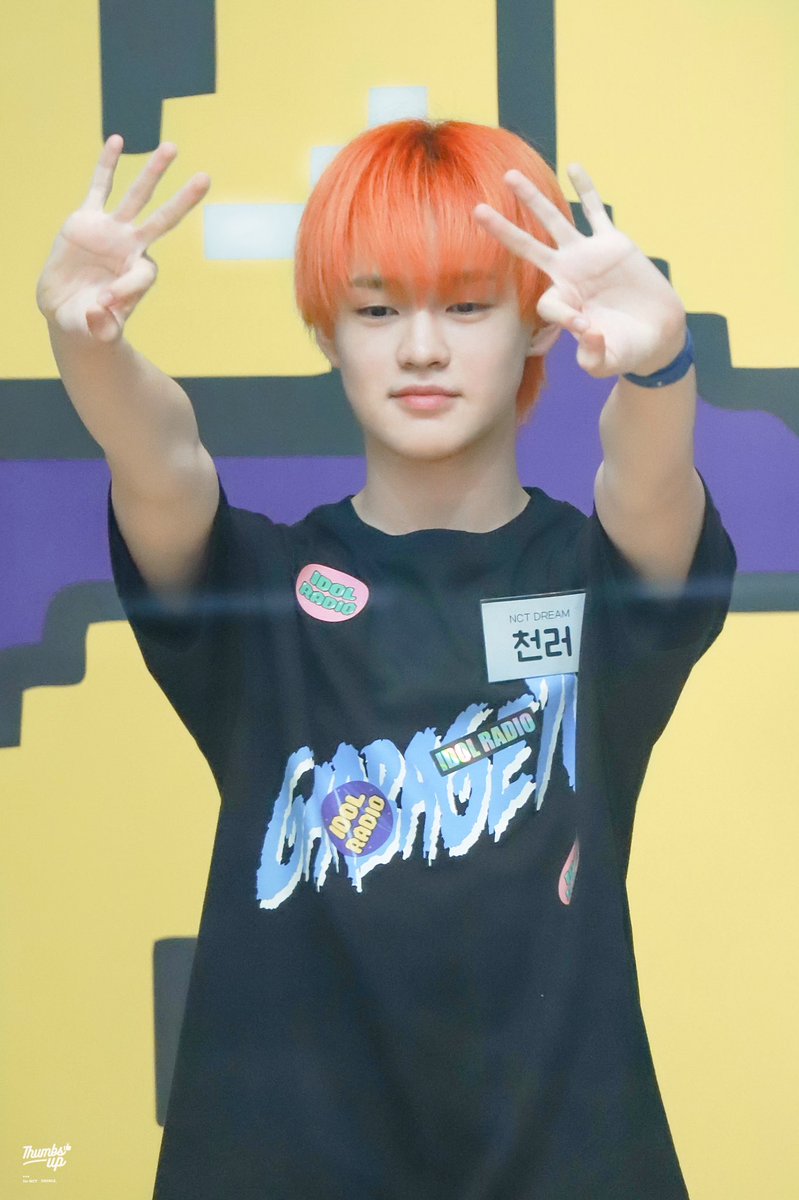 thumbsupforcl's tweet photo. 1위가수의 축하법 🥳

#辰乐 #천러 #CHENLE #NCTDREAM 
#NCTDREAM_Ridin 
#NCTDREAM_Reload https://t.co/jkBWvz7cqa