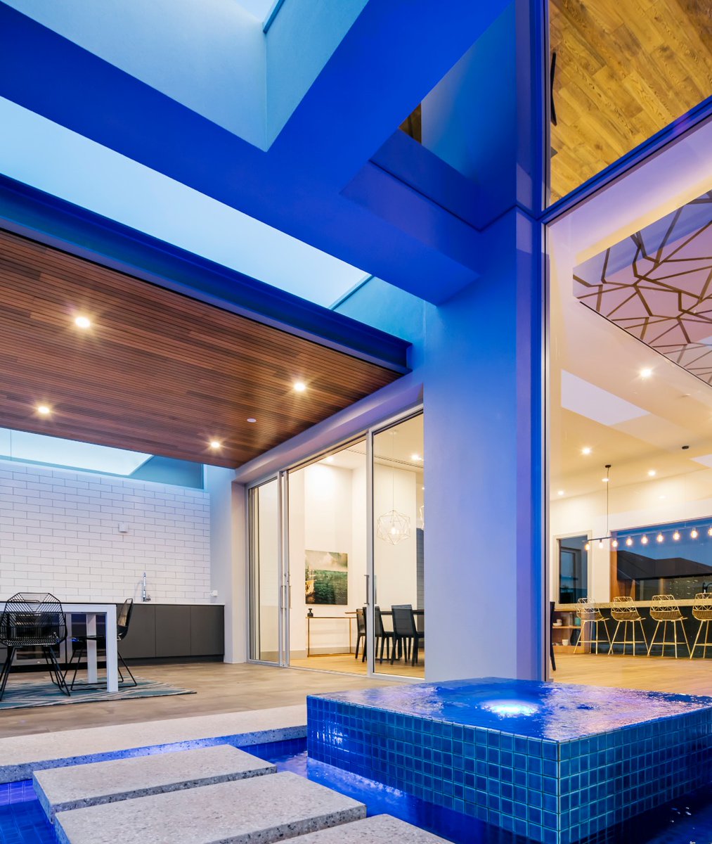 AdelaideBuilder's tweet photo. Contrasting ceiling heights, feature ceiling treatments and a unique approach to indoor-outdoor integration are just a few of the stunning features of our award-winning display home. Take a walk through or watch the TV feature on this award-winning design.
https://t.co/XnJxZoqJJd https://t.co/fvk74np4hb