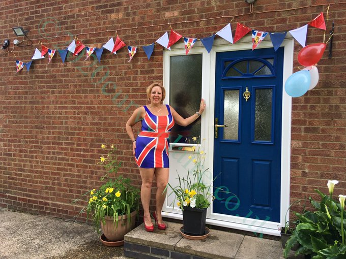 Celebrating VE Day.  To those who gave so much we thank you. #VEDay2020 #VEDay75 https://t.co/SCzcOz<a href="/tag/veday75"class="tags"><span>#veday75</span></a><a href="/tag/veday2020"class="tags"><span>#veday2020</span></a>