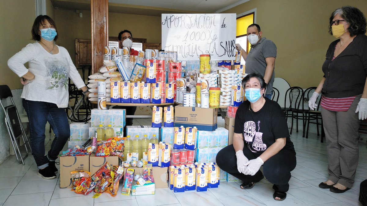 laveudemontcada's tweet photo. Un grup de famílies de l’@LaSalleMontcada va lliurar ahir al menjador social El Caliu una donació de 1.000 kg d’aliments i una aportació de 270 euros per comprar material d’higiene i protecció.https://t.co/qfo3sa2Huh #DesconfinamentMontcada #FemArxiuMiR https://t.co/6JlZK0ehqb
