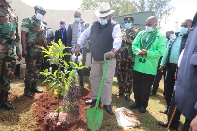 Environment_Ke's tweet photo. @Environment_Ke CS Keriako Tobiko plants a tree (Elgon Teak), during the burial of Mzee Kiptoo Chebotibin the father of @Environment_Ke PS @Kiptoock @GvnMandago @uasingishu1 @027gps https://t.co/icPkeRTGur