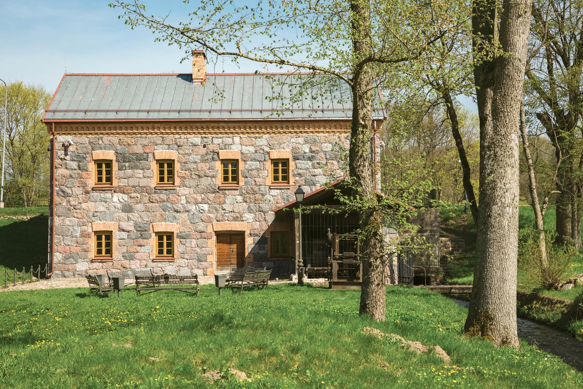 liubavas's tweet photo. Šeštadienis ir sekmadienis puikiai tinka užmiesčio pertraukėlei visai šalia Vilniaus, o Liubavo dvaro malūno-muziejaus darbuotojai jau pasirengę atskleisti pusės tūkstantmečio dvaro istoriją, galėsite sužinoti ir paklausinėti apie šimtametes malūno technologijas. 
#LiubavoDvaras https://t.co/QSbSovEBya