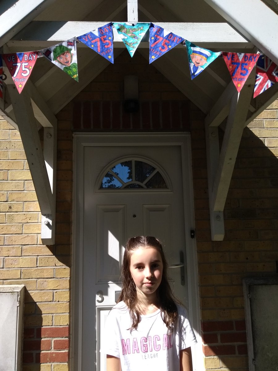 hayleydoyle15's tweet photo. Mia's made VE day bunting ready to mark this important day @LavenhamPrimary https://t.co/QjFUcEuiGI