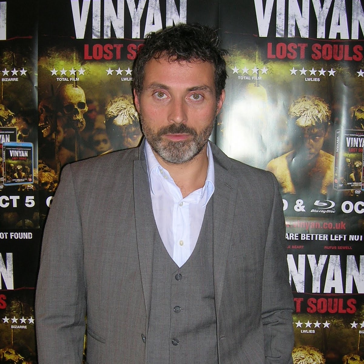 FansiteRS's tweet photo. Morning ❤️ a lovely photo to finish off the week from the première of vinyan... Hope u have all had a good week... More next week X #rufussewell #vinyan #friday #fridaypics #VEDay2020 #VEDay75 #timetoremeber #morenextweek https://t.co/QWMJcnrnwY