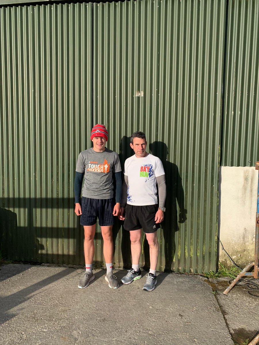 bantryblues's tweet photo. More of our fabulous walkers and runners out and about this am. Special mention to Declan Seayne who ran a half marathon at half 6 this morning. #Blues4Pieta #run4pieta https://t.co/m5bOZ8tXiv