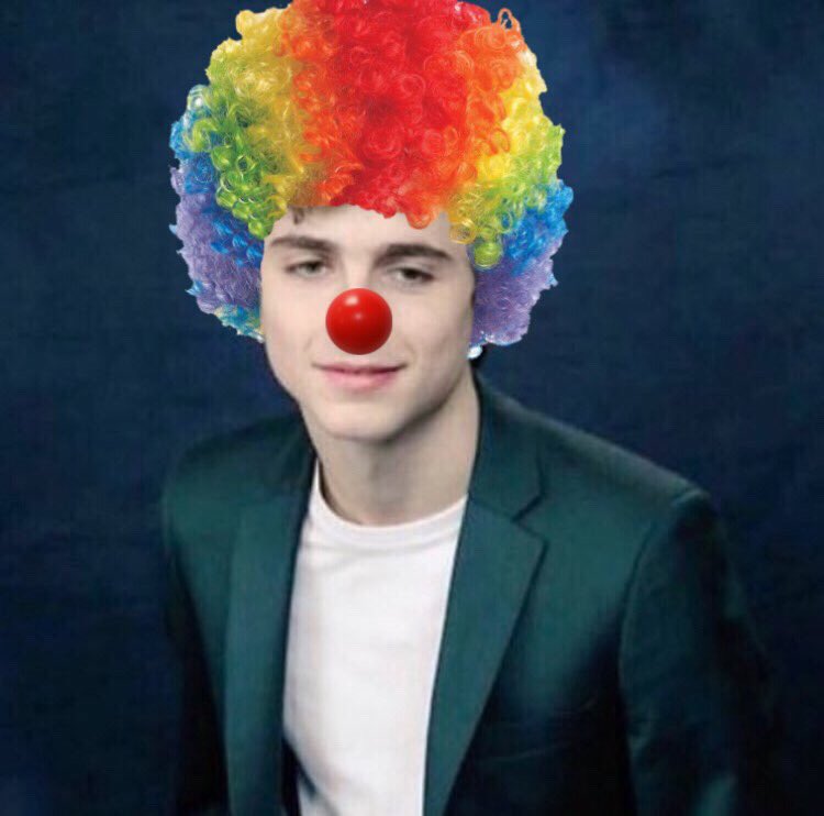 chalamemes's tweet photo. we are all clowns https://t.co/s9yJOlU72F