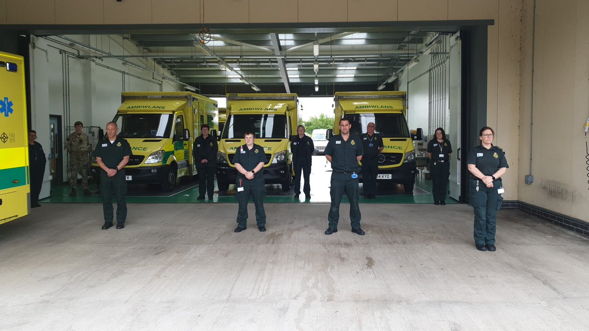 dt_lloyd's tweet photo. Flintshire Ambulance staff observing todays 2 minute silence, remembering those who paid the ultimate sacrifice. https://t.co/x2MOjOA6vZ