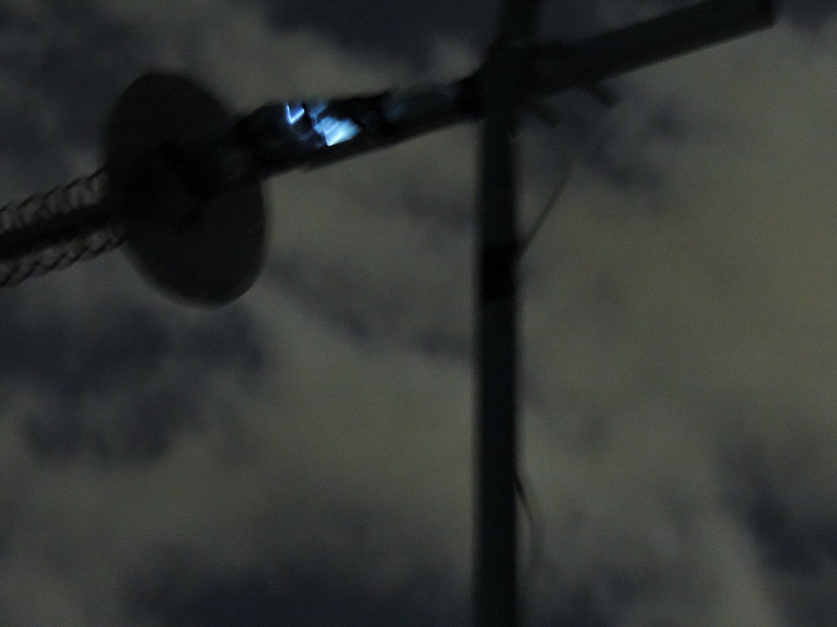 fearlesslyloyal's tweet image. #SatcomNorm #WorkingOnTheNiteMoves the HRPTBLUNT in all it&apos;s splendor on moonlit night..in suppoprt i have the SAWBIRD + GOES NOAA LRIT Lna @Nooelec pwr led on and covered with makeshift plastics as a radome.. Powered up using the #RSP2Pro..tracking HRPT Signals