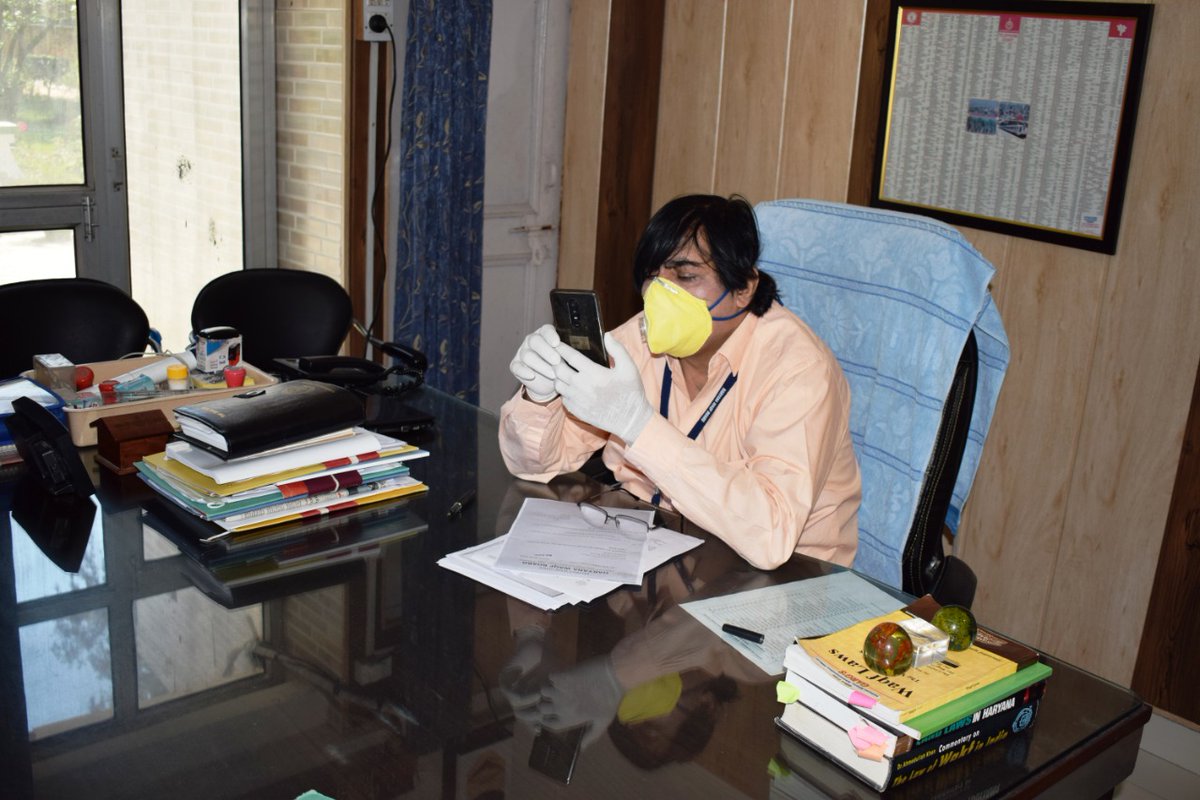 imteyazkhizar's tweet photo. Working in the Office with restricted Staff .
Follow  Guidelines of Lockdown &amp;Social Distancing in ur Own Interest!
#StayHome
#BreakTheChain 
Do wear your mask .
#MasksIndia #IndiaFightsCorona 
@hrywaqfboard 
@college_mewat 
@ErAvnish14 @rahmanhwb 
@ibrmis @Farook01541786 https://t.co/WhEb3cFL6C