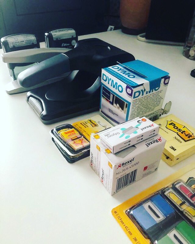 Who doesn’t love a stationery delivery?! 😄 going into the bank holiday weekend feeling productive. Have a good one all, stay home and stay safe 🙌🏼