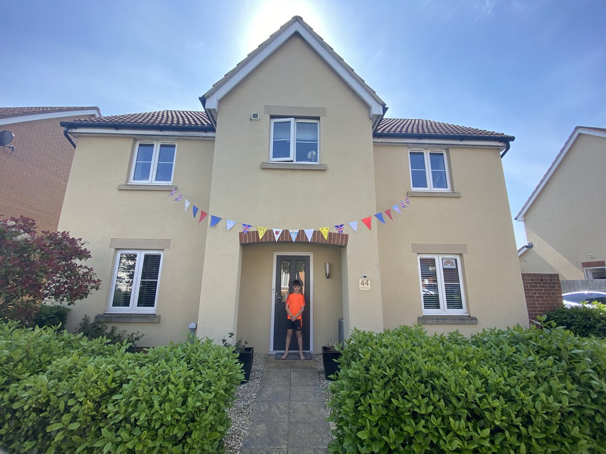JLL_Tim's tweet photo. In these dark times, we made bunting and talked about how actually the pain we have now is nothing compared to what it would have been like..... #VEDay And then he continually asks what is next to eat!!. ⁦@bbcpointswest⁩ https://t.co/ASuoDJyOh2
