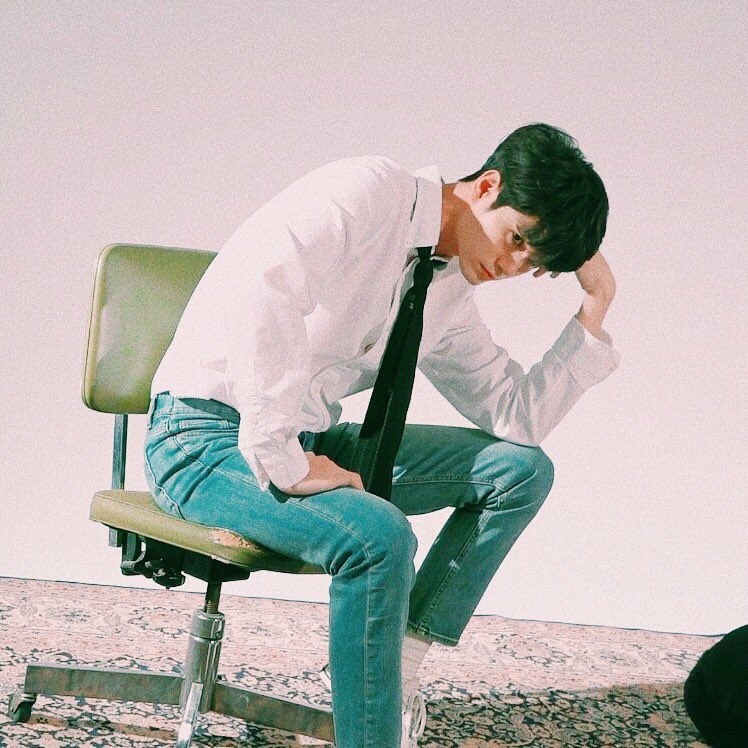 __yourcigarette's tweet photo. #옹성우 #ONGSEONGWU https://t.co/djnjHsFBqS