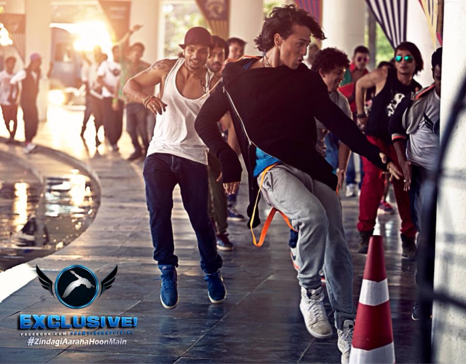 iMAHIRTIGERIAN's tweet photo. πA Dancerπ& A Singer π€have completed 5 years πβ€π» Yayyπ #5YearsofZARHM π
@iTIGERSHROFF @atifaslam
#zindagiaarahahoonmain
@iTIGERSHROFF Lv u so Much π Tiggy π @itsaadee Stay Bless #Adee ππ Your Voice always lives in my π Heart's @khan_ahmedasas @TSeries #TigerianMahir https://t.co/2eii6D11zE