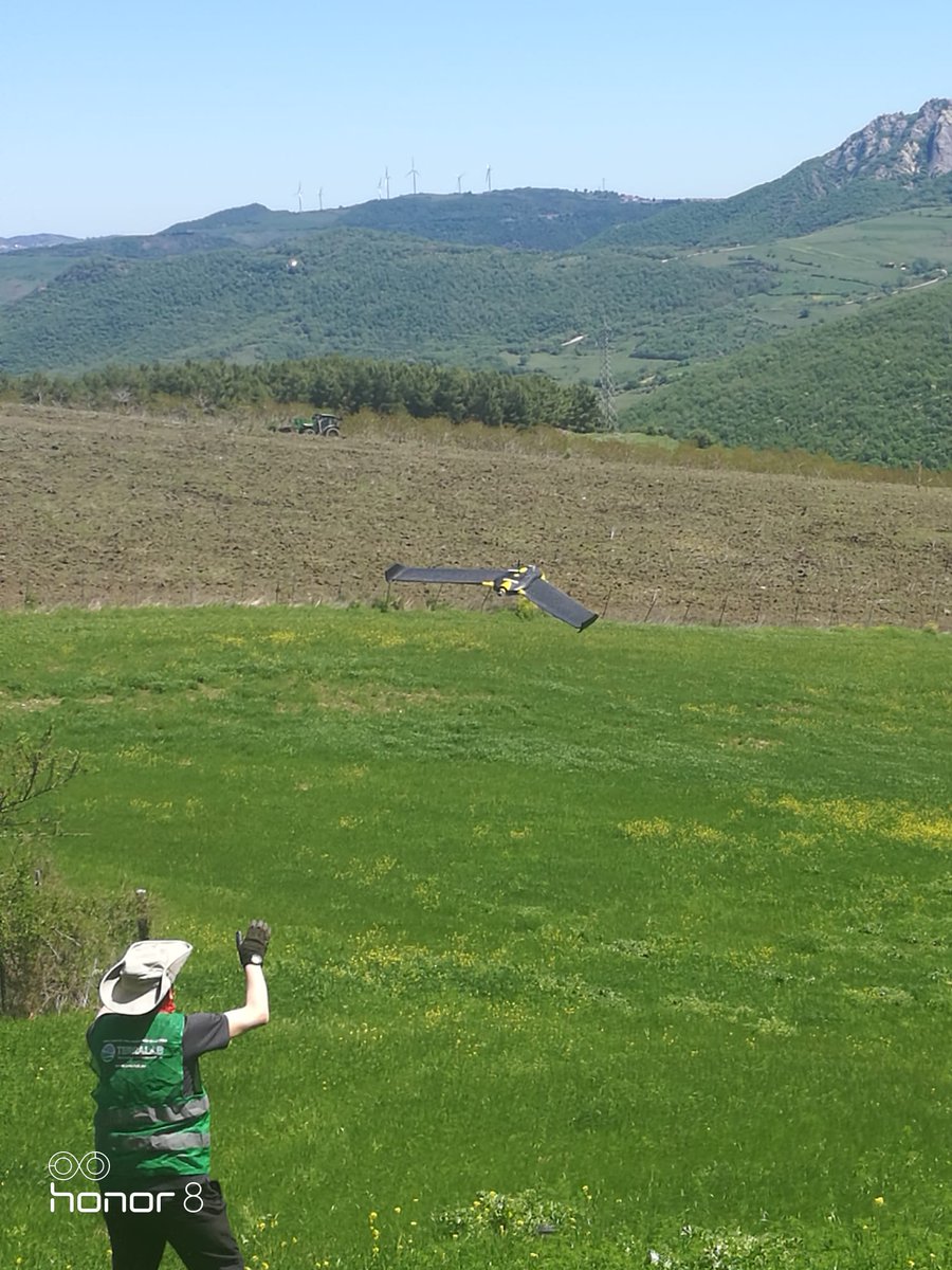 terralab_eu's tweet image. Campagna di misure multispettrali per lo studio della vegetazione  #terralab #agricolturadiprecisione #multispec