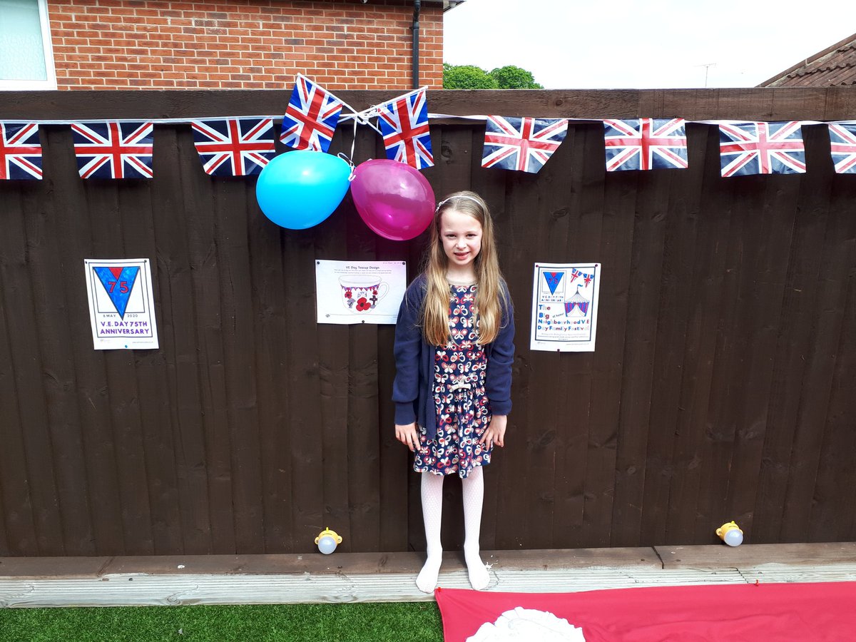 CLM65735572's tweet photo. @stjohnsworksop Olivia from Butterflies getting ready to celebrate VE day  with a garden picnic. Hope everyone has a great day 🌈🇬🇧 https://t.co/sHltXmpSEH