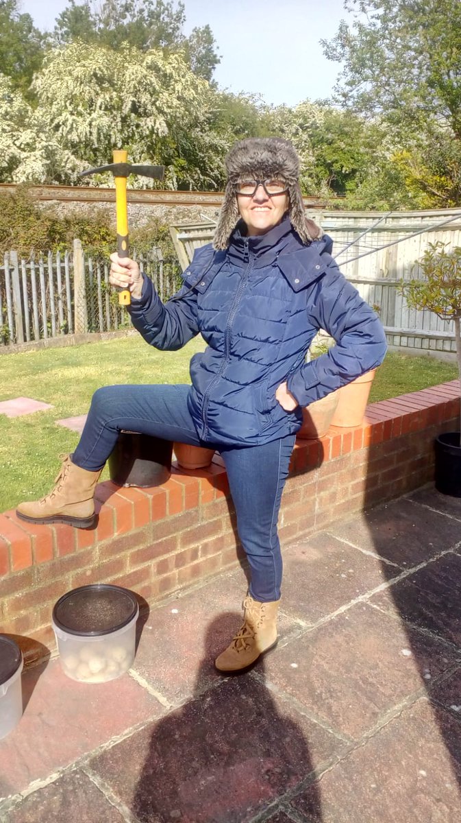 itentacle's tweet photo. Our next lot of team members have started their climb, some really have dressed for the occasion! 

You can learn more and show your support here https://t.co/hgcJRW4WrH

#TeamTEn #IUAD #nhscharitiestogether https://t.co/7RL2aHDqAo