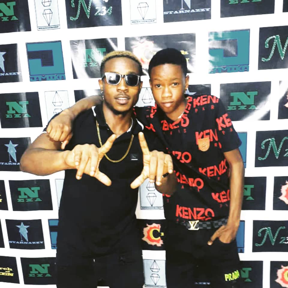 sultanafroboi's tweet photo. It is an #emergency things.. my big bro @SugarboyGWW drop heavy flavour on my track #Afroboy album will be lit
 #afrobeats #afrobeat #gworldwide #naijamusic #studio #abuleegbatotheworld #abuleegba #sugarboy #lagos #nigeria #sultanafroboy https://t.co/08ZQ3N16LR