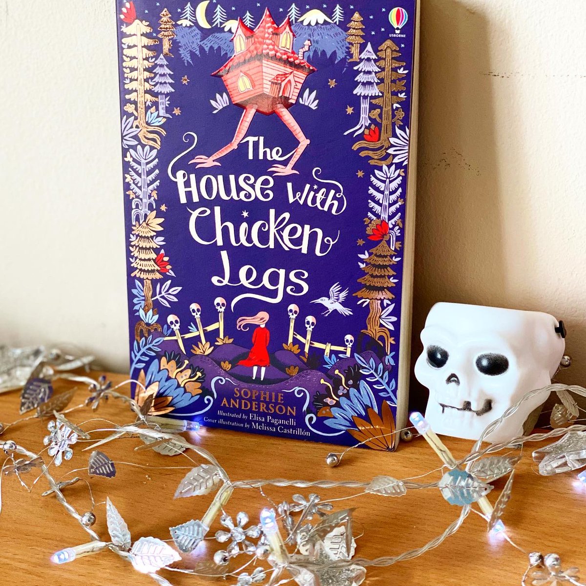 _tarasteaching's tweet photo. #lockdownbookchallenge 🌈📚
DAY 5: My best book of lockdown so far📖
This book is one of the best children’s books I’ve read! The story is a whirlwind and is such an engaging and thrilling adventure! @sophieanderson is an amazing writer!!🤩
Keep tagging us @IsobelPotter94 🌈📚 https://t.co/fp0skl05c3