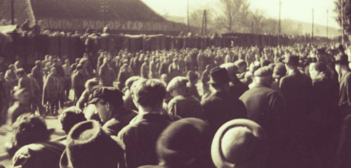 ferstl_roman's tweet photo. #75liberation
#OTD 8 May 1945 | #DeathTrain No. 94-803 was liberated by #Czech resistance and #VlasovArmy (#ROA) in #Velešín. 🙏
Respect to all people from #Kralupy, #Roztoky, #Prague, #Olbramovice and #Velešín for spontaneous salvation! 🙏
#WeRemember 200 Innocent Victims. 💔🕯️ https://t.co/UtMxgKqEMy