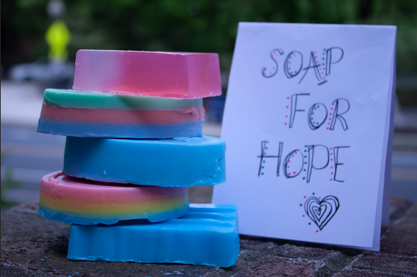 7NewsDC's tweet photo. A Nothern Virginia science teacher and his class are raising money by making, selling and shipping soaps all over the country.

The project, Soap for Hope, is to raise money for students whose parent has lost a job.

How you can buy or donate: https://t.co/s9KJ6HWYeR https://t.co/wYIDxZAucl