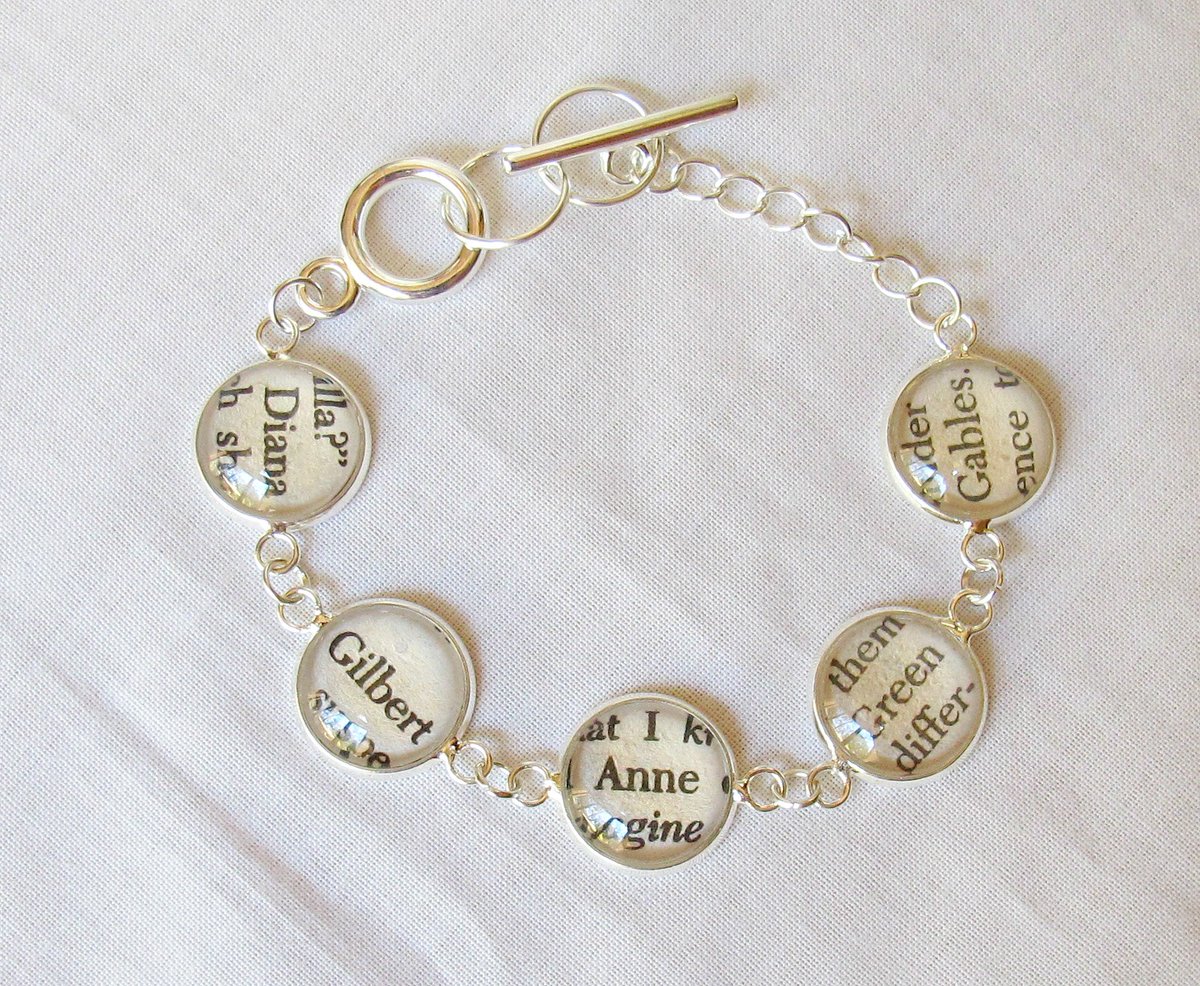Anne with an 'e' fans, which of LM Montgomery's characters is your favourite (besides Anne)?
ow.ly/UmtN50zzdVT
ow.ly/hqLS50zzdXF

#annewithane #anneofgreengables #lmmontgomery #tennisstylebracelet #bookishjewelry #giftsforbookworms #giftsforreaders #anneshirley