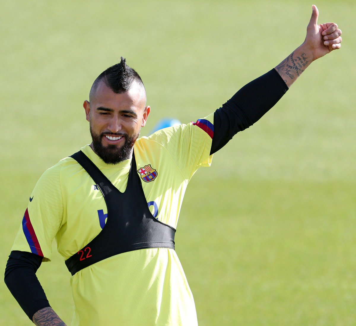 kingarturo23's tweet photo. Por fin estamos volviendo a la normalidad, esperamos avanzar y que pronto podamos una vez más disfrutar de lo que más nos gusta😉👍🏽🙏🏽💪🏽 ❤️😍 ⚽️ https://t.co/HRVUXSd7R2