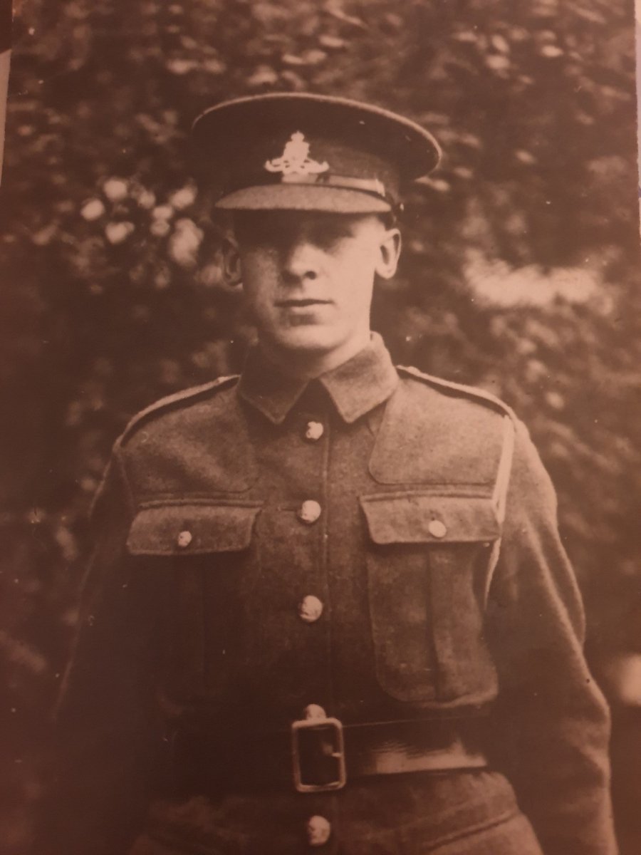 KerryMaude's tweet photo. @GrosvenorParkPr Tom's great nanna who served in the army during world war 2.
The other picture is his great great great uncle Edward he sent this picture to his parents with a story written on the back about his friend that had been killed! https://t.co/kiSo0kXFIv