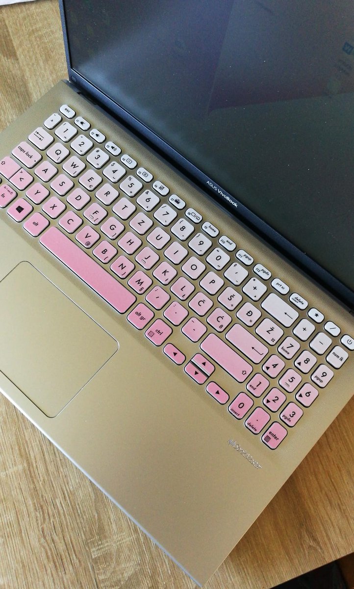 keyshortshq's tweet image. Asus Vivobook in Millennial pink vanilla ombre design :) Photo thanks to courtesy of our lovely customer Amadeja @amadejajuric 🥂👩‍💻🙏🤗 instagram.com/p/B_7I9l4ATXR/… #keyboardstickers #pink #asusvivobook #asus #asuslaptop #lovemyjob