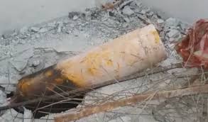 29) We can see clearly in these images how the cylinder had been being rotated to line up a dent with the metal bar and tip the cylinder so that its nozzle is pointing into the hole: this is a manipulation of a crime scene and corroborates the suppressed engineering report.