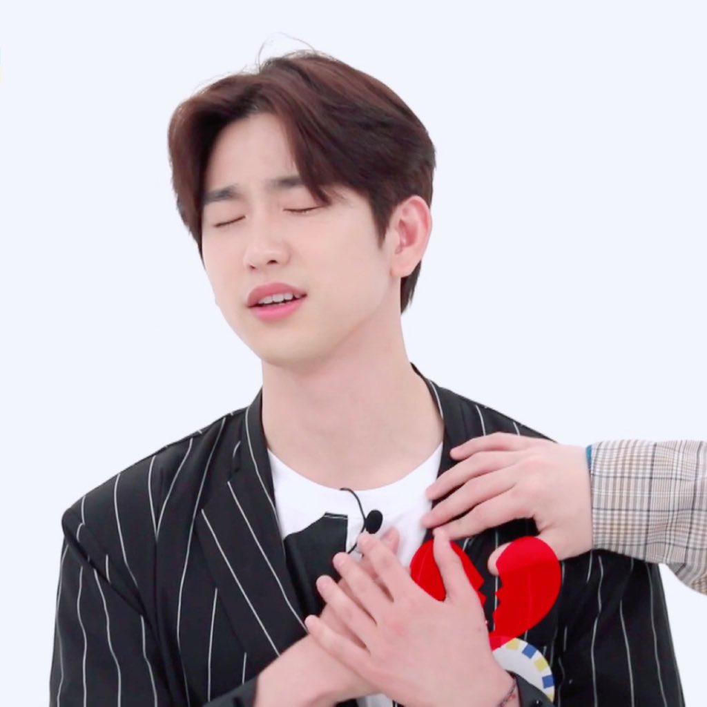 Jinyoung is SO DRAMATIC (pt 1)