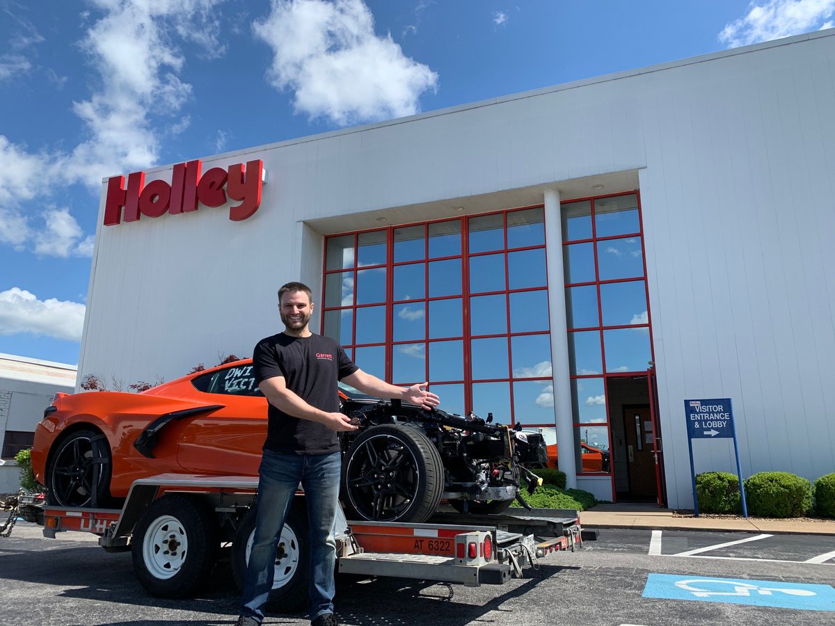 Rob Dahm made a quick stop for a picture at Holley HQ after picking up this totaled C8 for his latest round of rotary-powered shenanigans! https://t.co/vZb8ssGLNa
