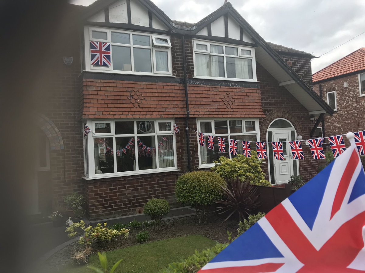 AHPA_Year5's tweet photo. Mr R has decorated his house. How are you spending VE Day? 🇬🇧 https://t.co/OheeQXrRb0