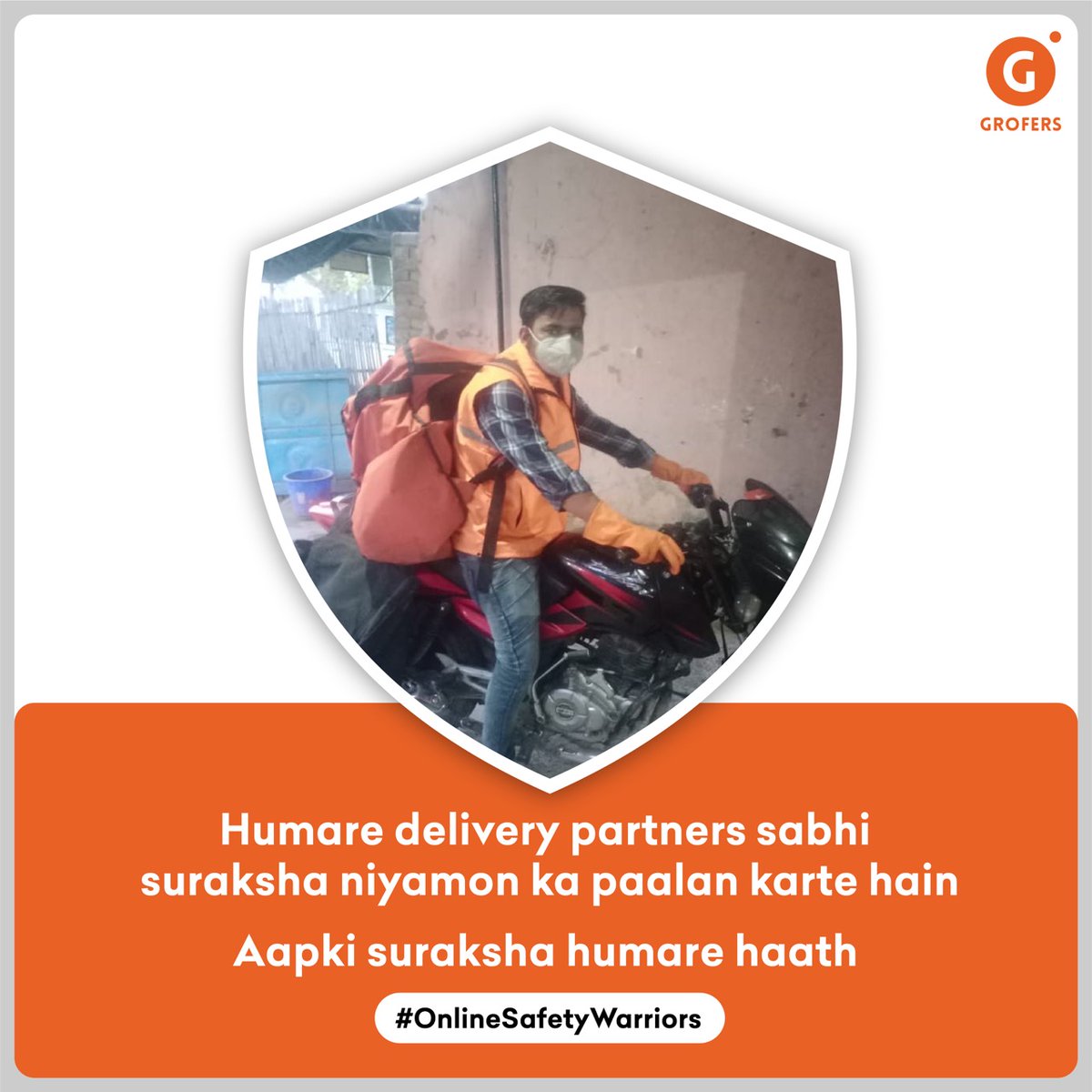 letsblinkit's tweet photo. Our #OnlineSafetyWarriors are committed to safely delivering your groceries. From wearing masks to using hand sanitizers, they are following all safety protocols. So stay in and stay safe because your groceries are in safe hands.
#GrofersDeliveringSafely #GrofersDeliveryHeroes https://t.co/DBNyVtYO9S