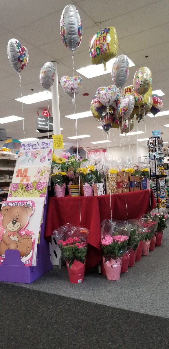 RBI_25's tweet photo. CVS Store #4259 want to thank all Hardworking Mothers out there. @anapaul08757712 @Soccermom642 
We are ready for Mother's Day. #MothersDay #SuperMoms #D1AndOnly #TheBigR10 @JVanCVS @dwoodCVS https://t.co/z0foTra4Tp