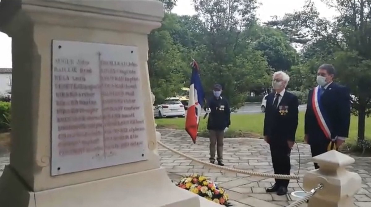 CaronDa59245171's tweet image. #COVID__19 #dompierresurmer #devoirdememoire #commemoration 
Commémoration du 8 mai 1945 à dompierre Sur Mer.
Ce souvenir du passé pour préparer notre avenir.
Cette phrase est vraiment d’actualité.