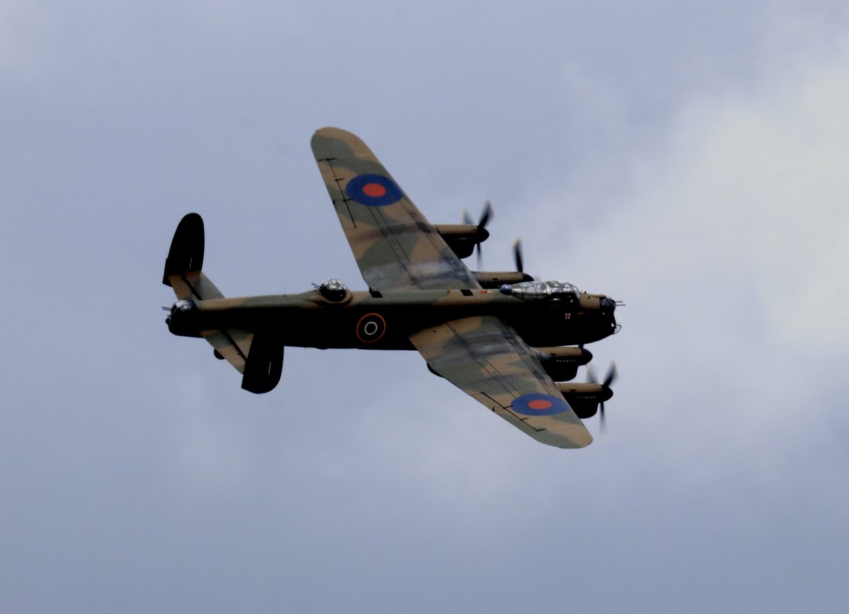 canonman15's tweet photo. #VEDay  #VEDay75  #LestWeForget  #HappyVEDay https://t.co/h5c2JOtRUv