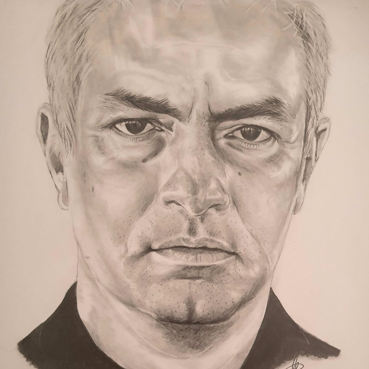 SpursOfficial's tweet image. The gaffer.

✏️ @SpurOnTheGulls 

#SpursAtHome ⚪️ #COYS