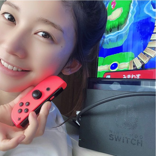 with_magazine's tweet photo. 【#withモデルのstayhome🏠】
withモデルのみんなは今、どのように過ごしているのでしょうか?
メッセージ&セルフィーをお届けしていきます💪❤️
四人目は、#小倉優香 ちゃん!
@ogurayuka_0905
本人メッセージはこちら
👉https://t.co/atSMfkSeFJ
#stayhome #staystrong #alongtogether https://t.co/n2HsVjTZxk