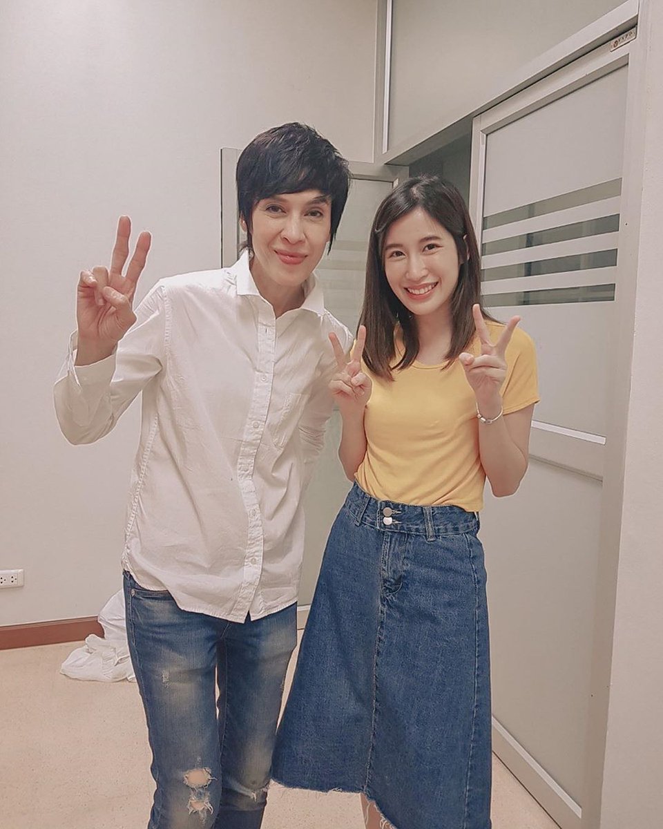 JanChan_StAFans's tweet photo. ขอบคุณทุกท่านที่เกี่ยวข้อง ที่มอบโอกาสให้น้องแจนได้ร่วมแสดงบทบาทในซี่รีย์ #Motherเรียกฉันว่าแม่ ครับผม ❤️
IG : https://t.co/JzvqyUM1Nd
#JanChan #LINETV #JSLcontentStudio https://t.co/kMdSw2Z4lO