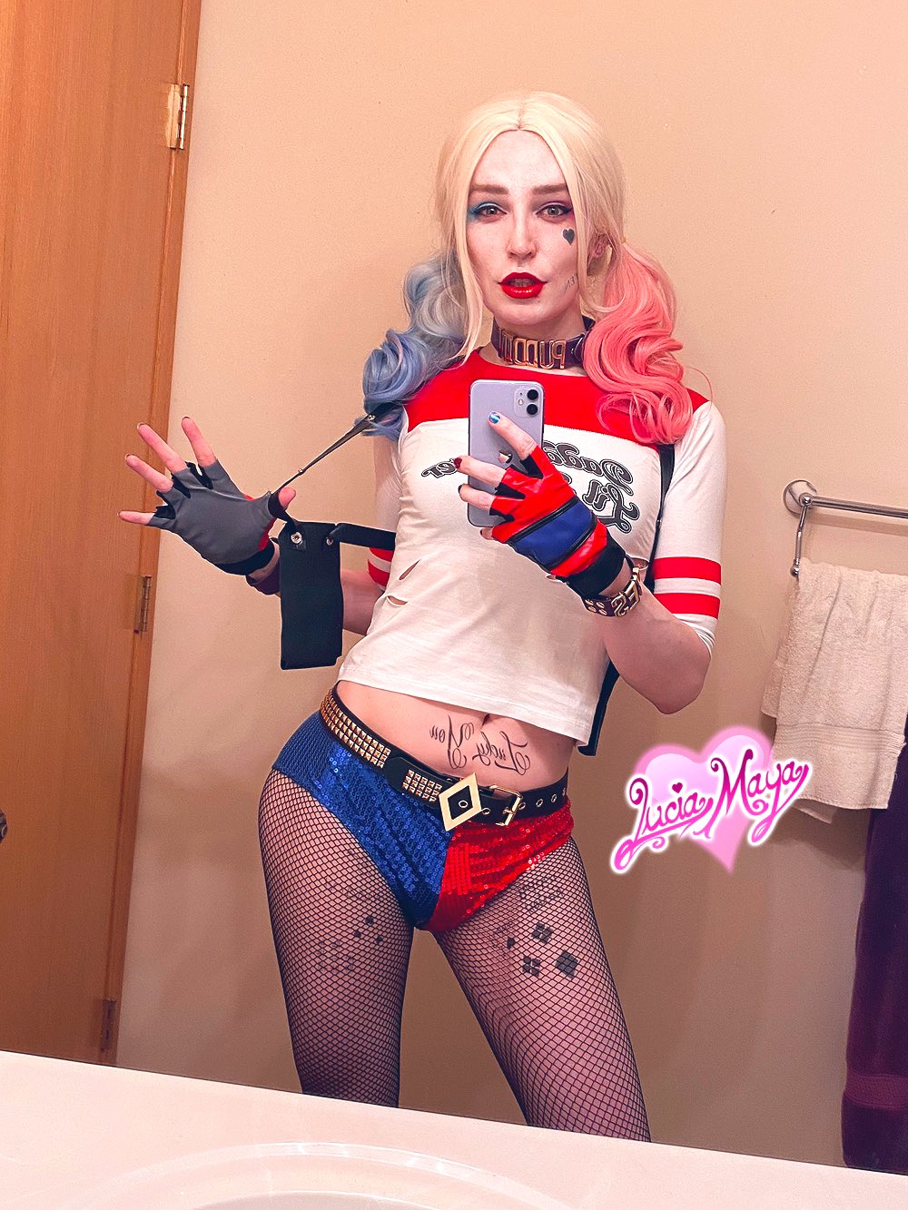 Lucia Maya on X: Hiya Puddin! How do you like my Harley Quinn cosplay  costume? 💙💋❤️ t.coAvh5pUZB7Q  X